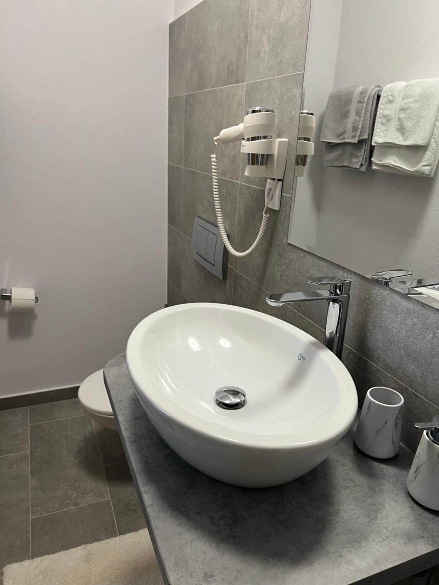 Casa Dan Lägenhet Sovata Exteriör bild